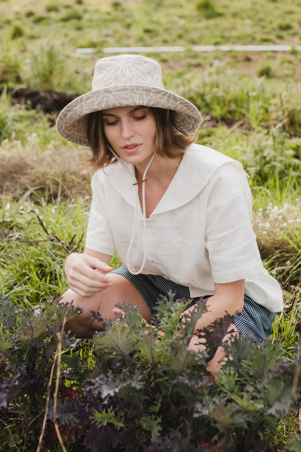 Gardener's Hat in Daisy Jacquard Linen