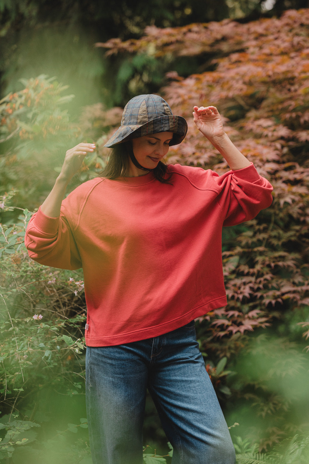 Faris Sweatshirt in Vermillion