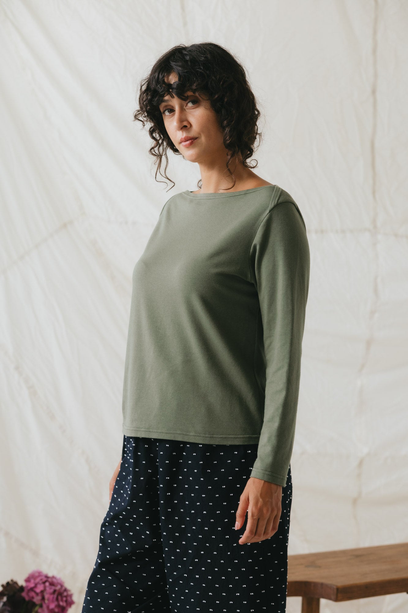 Boatneck Tee in Artichoke