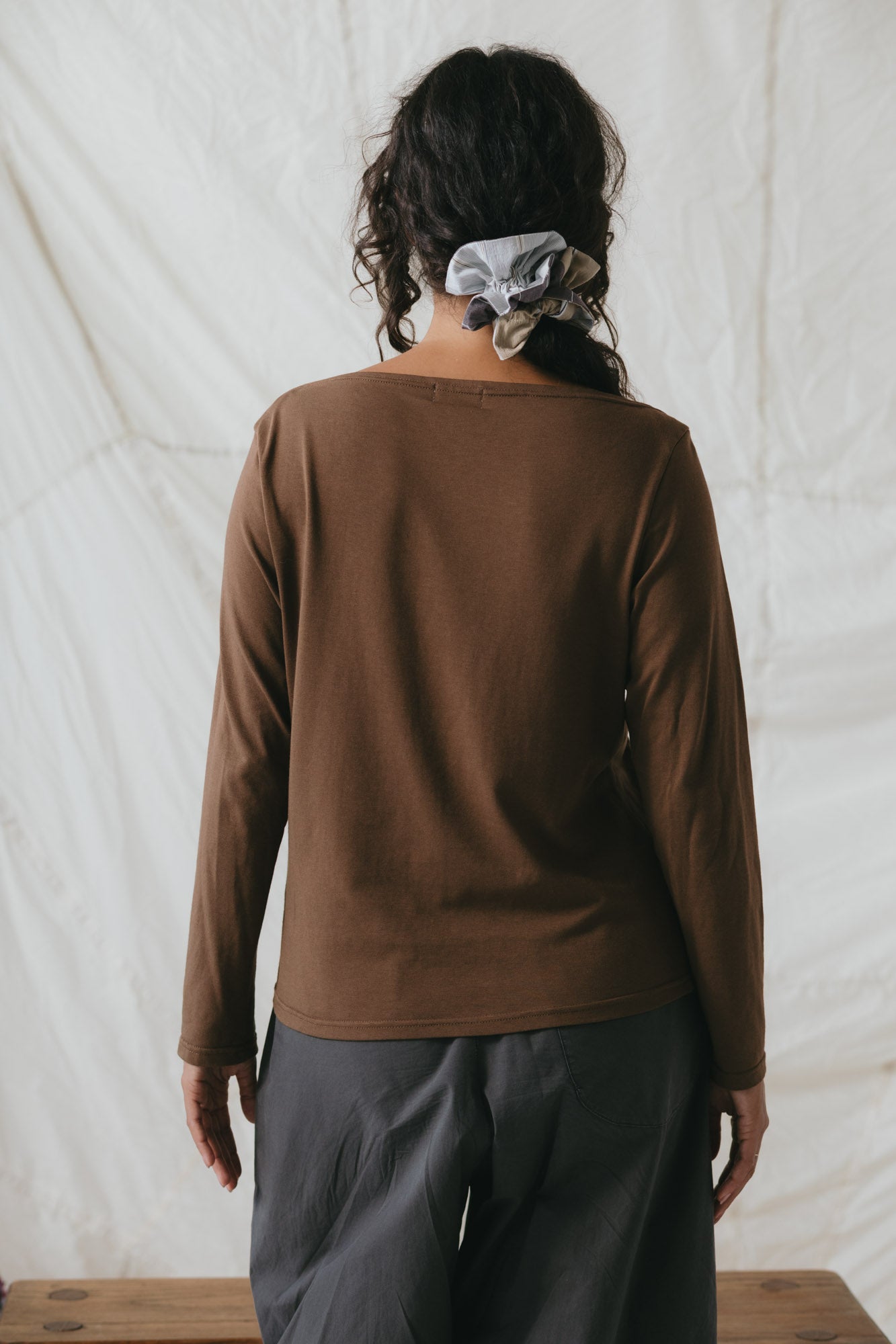 Boatneck Tee in Earth
