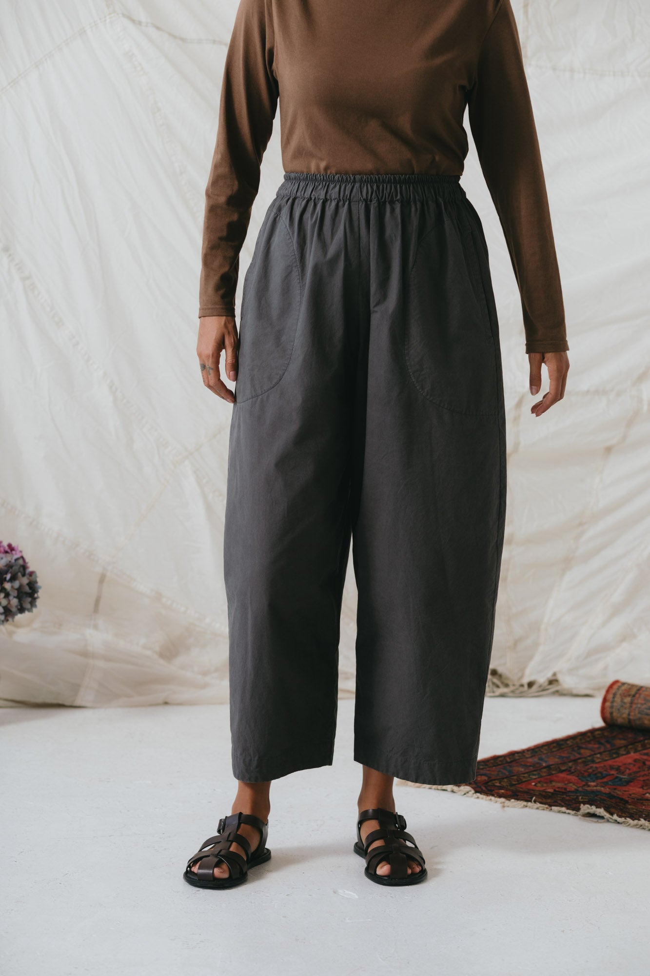 Nuria Barrel Pant in Bitter Chocolate
