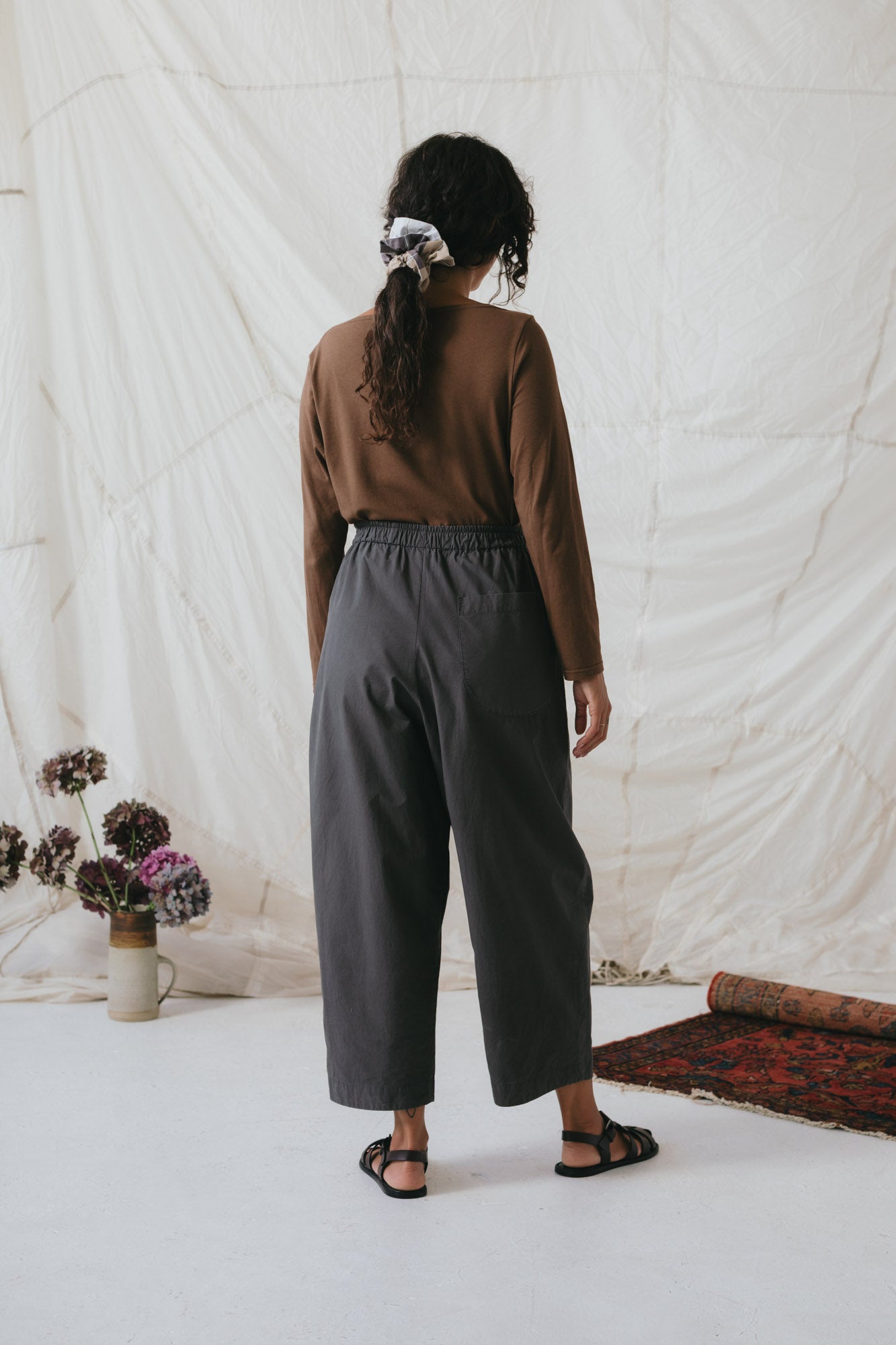 Nuria Barrel Pant in Bitter Chocolate