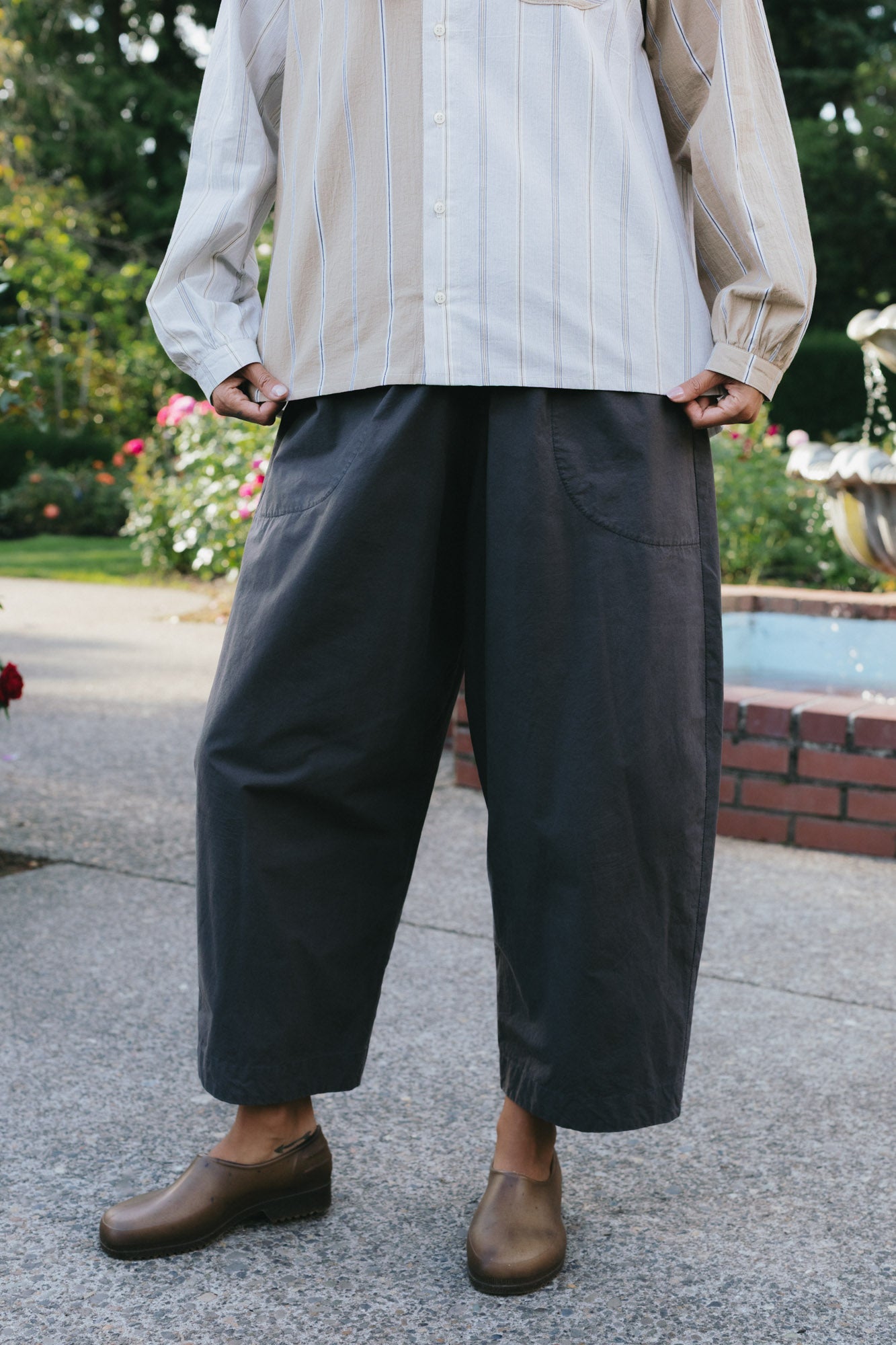Nuria Barrel Pant in Bitter Chocolate