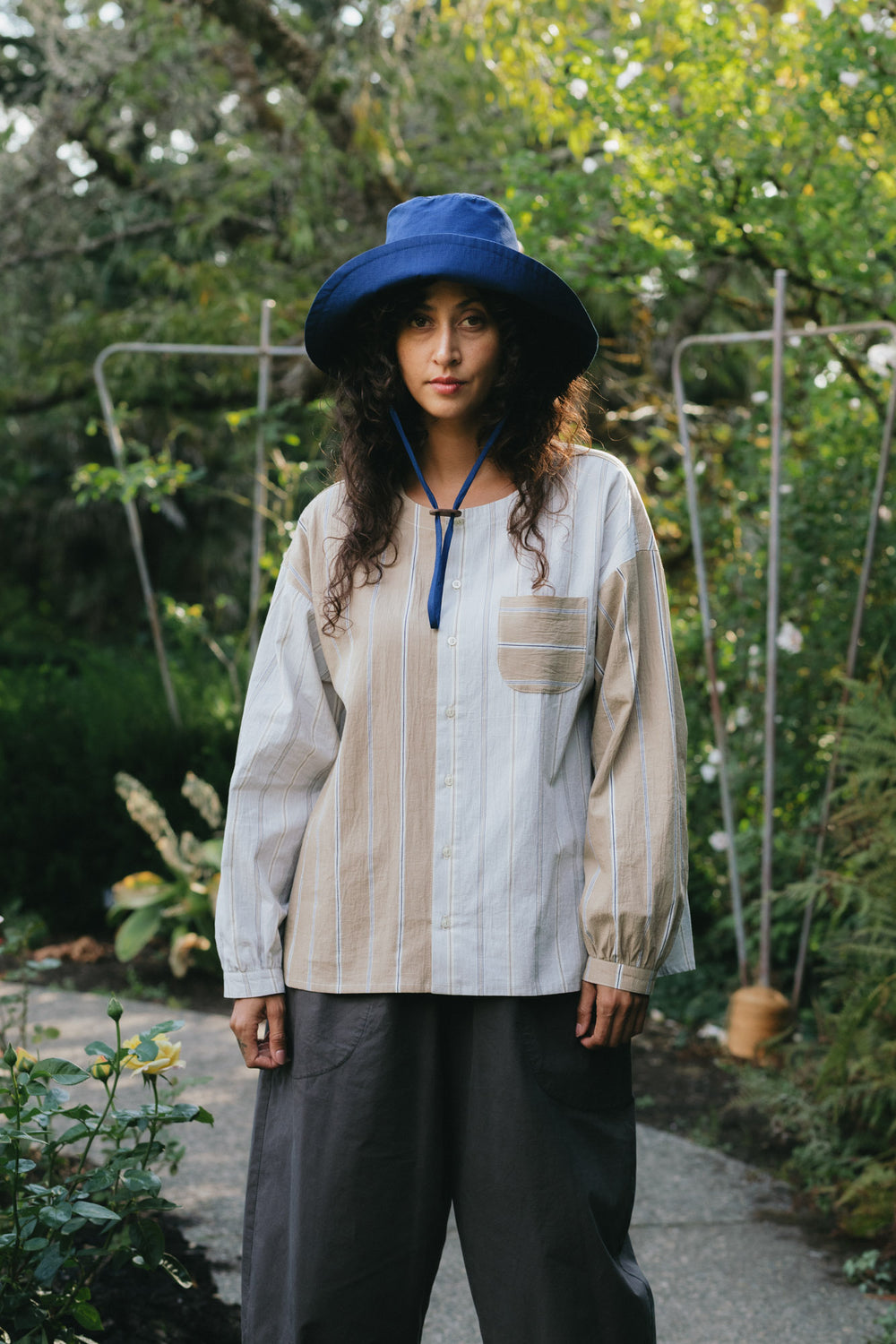 Gardener's Hat in Mineral Blue