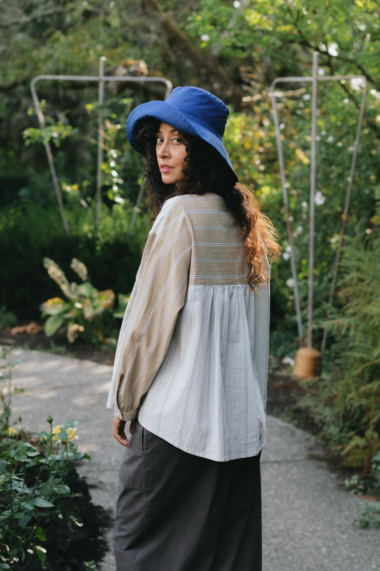 Gardener's Hat in Mineral Blue