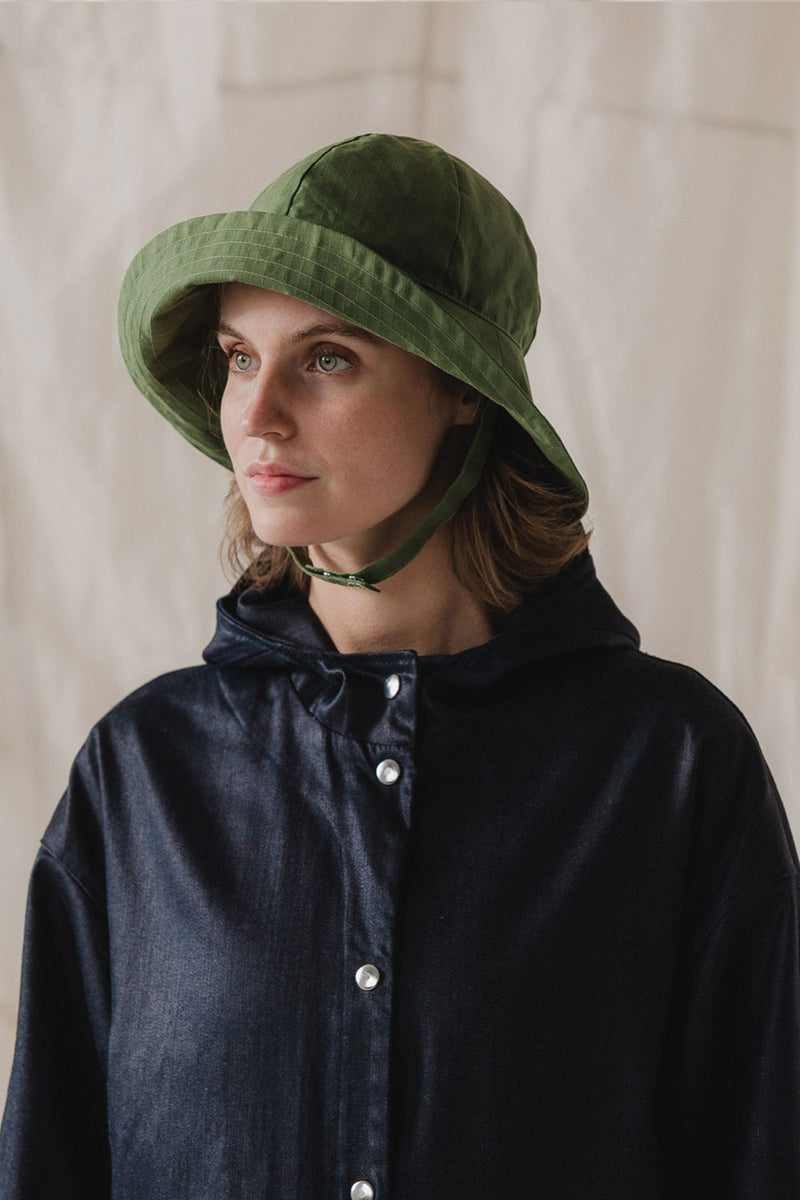 Cirrus Rain Hat in Leaf
