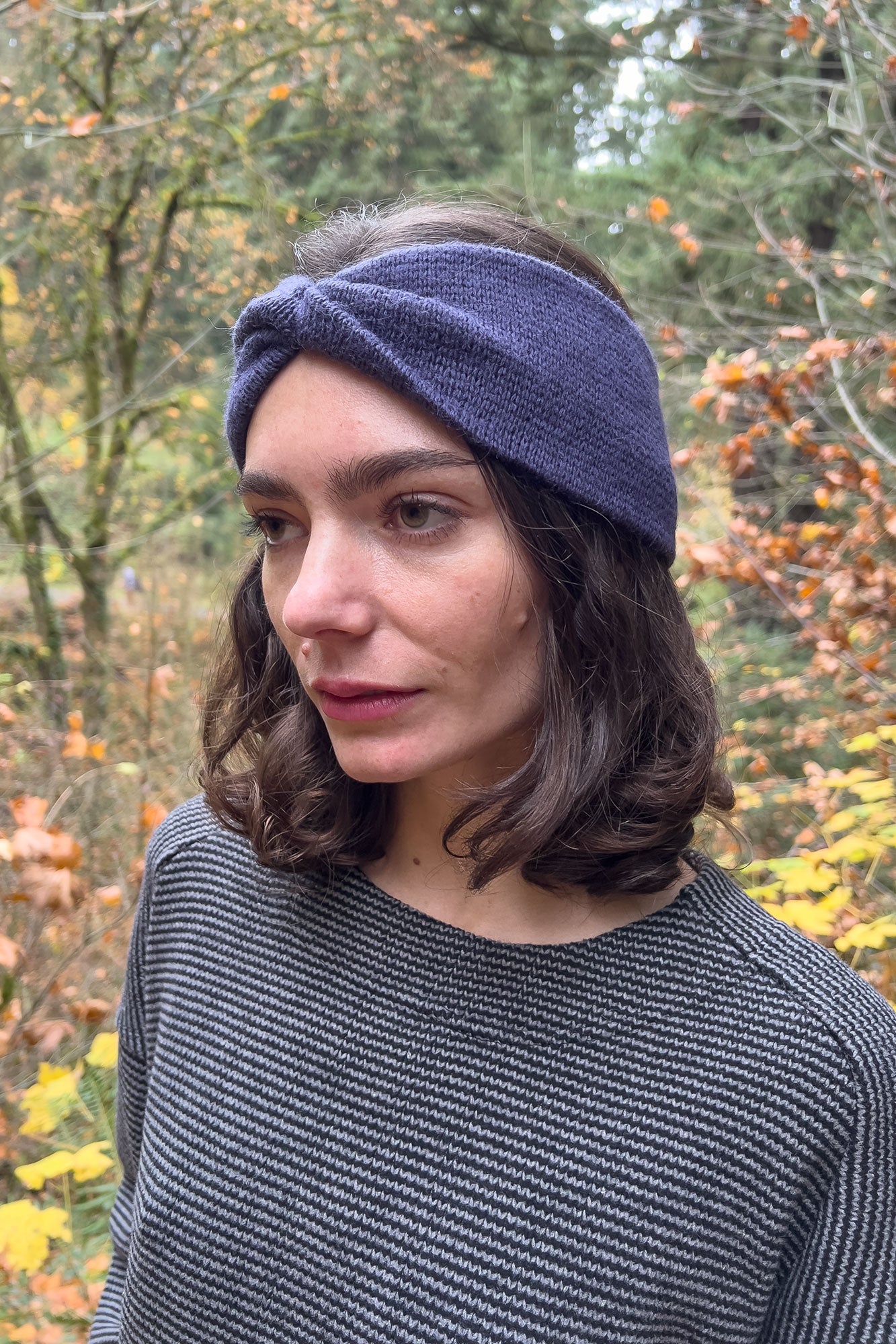 Twist Headband in Plum